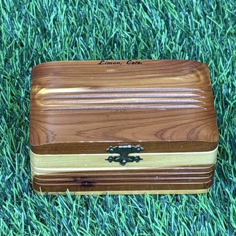 Vintage Limon Colorado Wood Trinket Box Two Tone Jewelry Souvenir